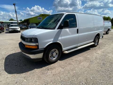 2018 Chevrolet Express Cargo for sale at RODRIGUEZ MOTORS CO. in Houston TX