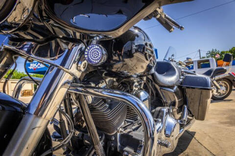 2011 Harley-Davidson FLHXI