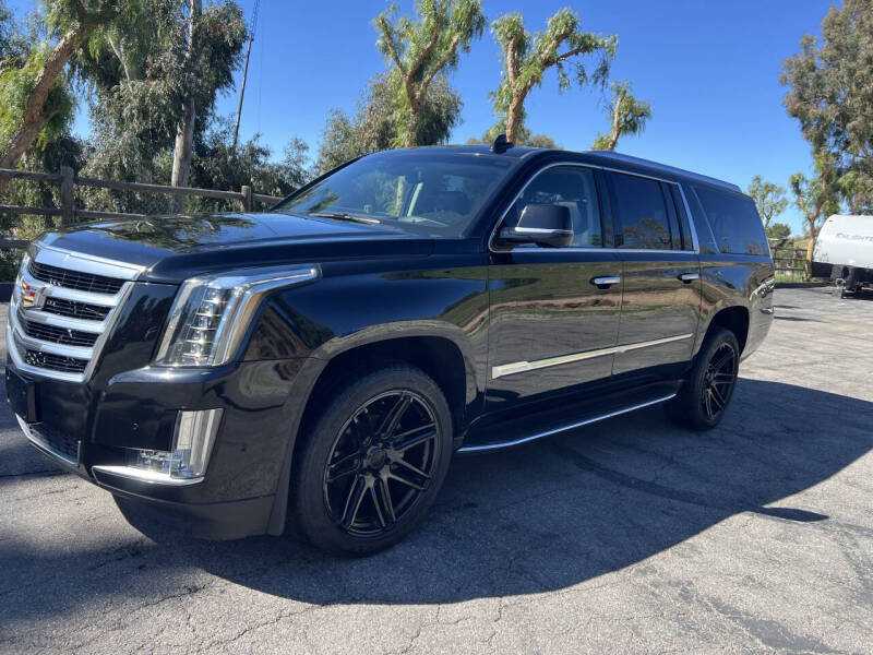 2018 Cadillac Escalade ESV Luxury