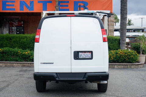 2023 Chevrolet Express 2500