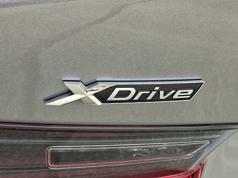 2024 BMW 3 Series 330i xDrive