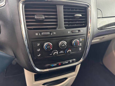 2017 Dodge Grand Caravan SE