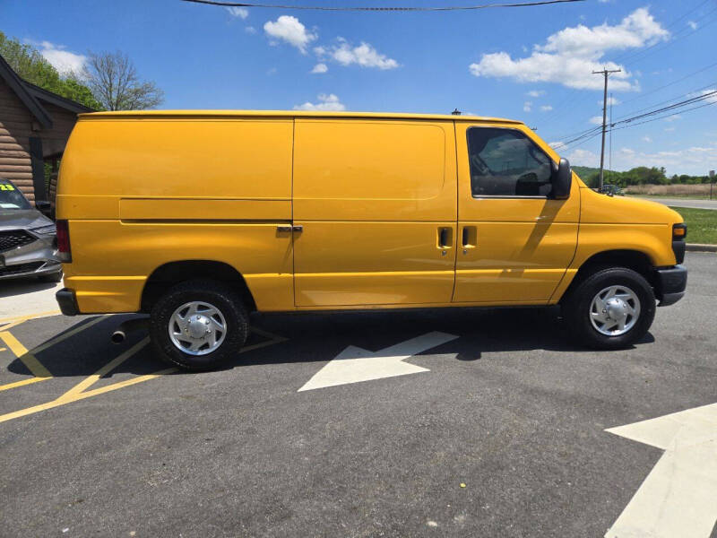2010 Ford E-Series E-350 SD