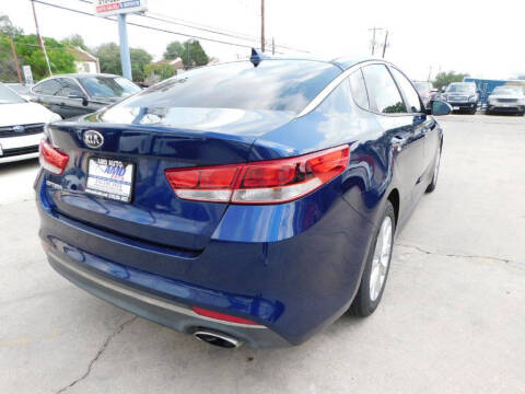 2017 Kia Optima LX
