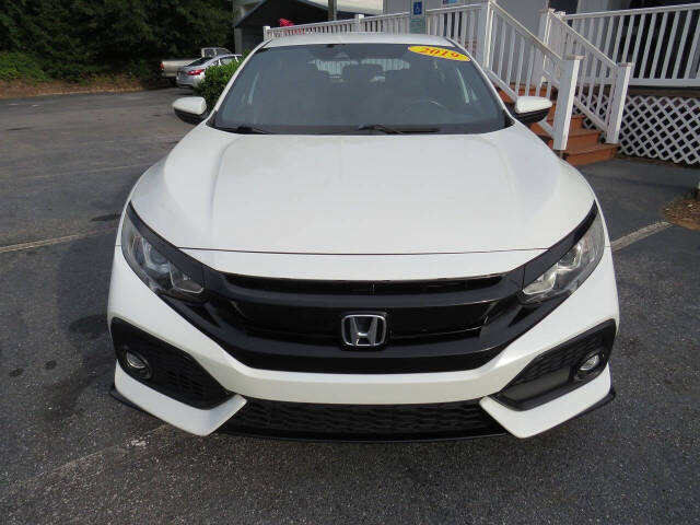 2019 Honda Civic for sale at Colbert's Auto Outlet in Hickory, NC