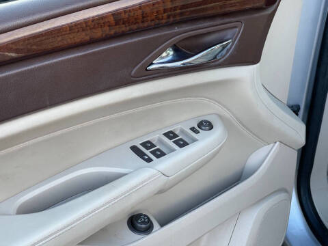 2011 Cadillac SRX Luxury Collection