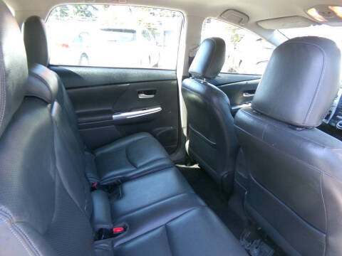 2012 Toyota Prius v Five