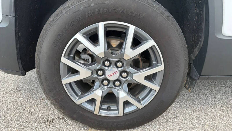 2023 GMC Acadia SLT