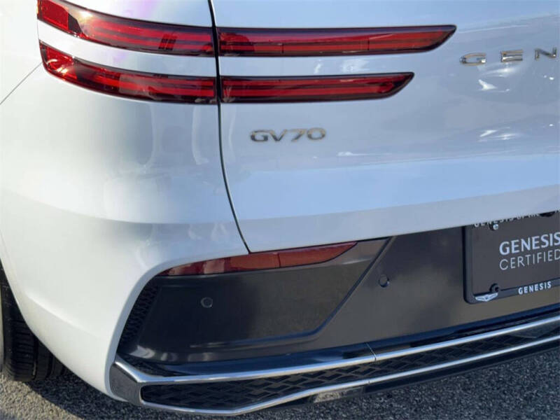 2026 Genesis GV70