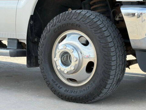 2011 Ford F-350 Super Duty Lariat