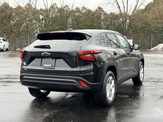 2024 Chevrolet Trax LS