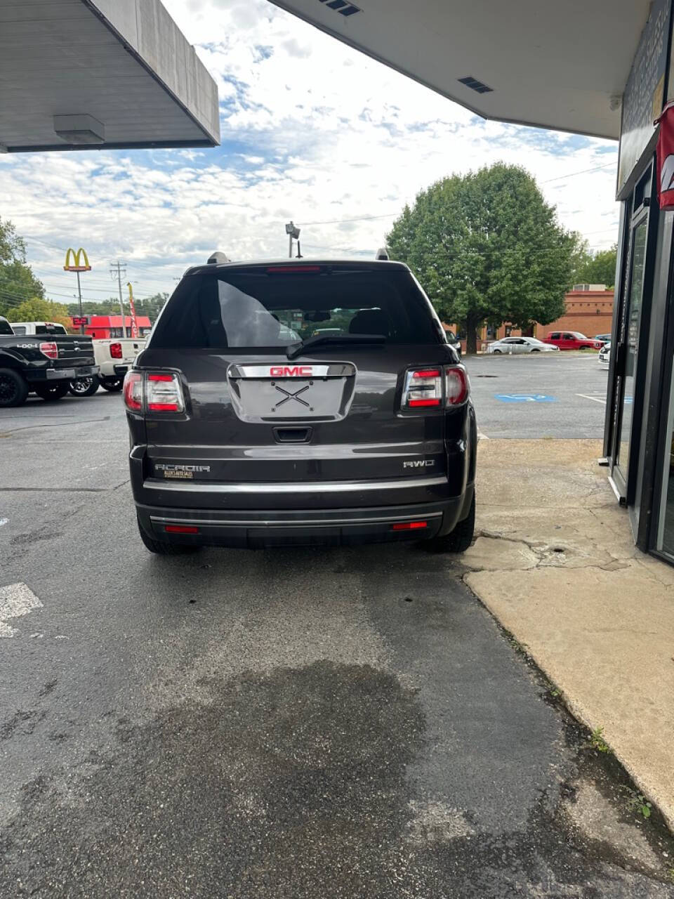 2013 GMC Acadia for sale at Michael Johnson @ Allens Auto Sales Hopkinsville in Hopkinsville, KY