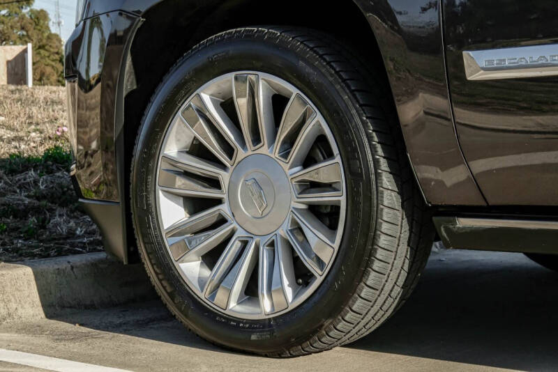 2016 Cadillac Escalade Platinum