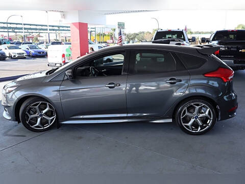 2018 Ford Focus ST