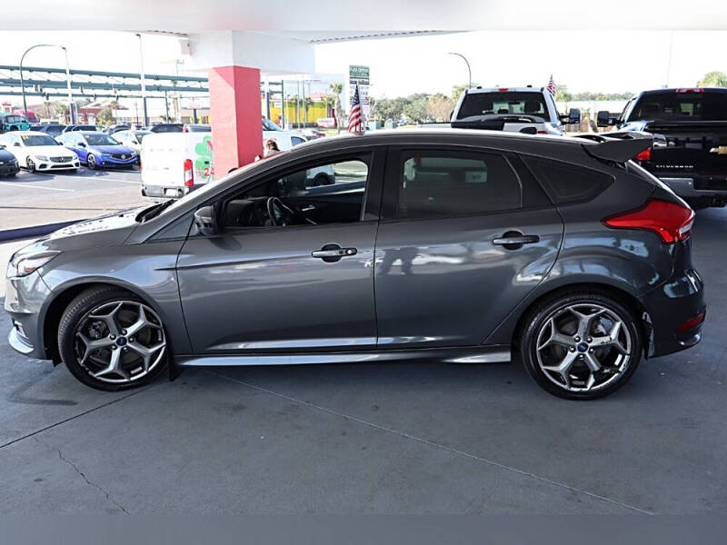 2018 Ford Focus ST
