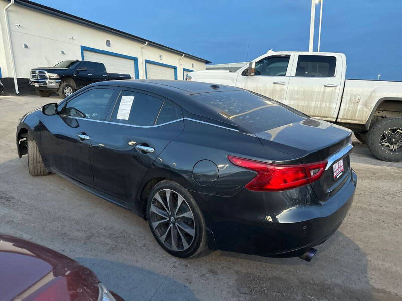 2017 Nissan Maxima