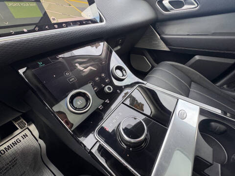 2019 Land Rover Range Rover Velar P250 R-Dynamic SE