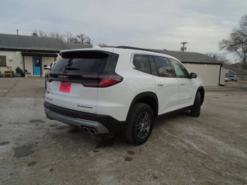 2025 GMC Acadia Elevation