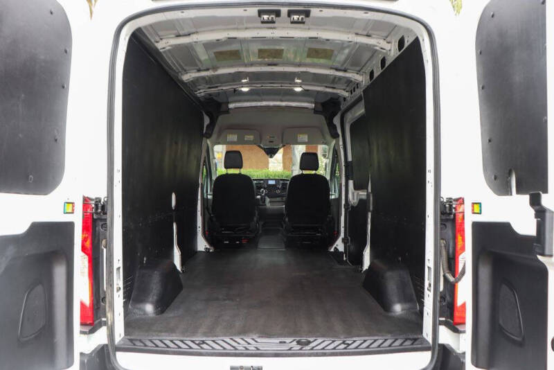 2023 Ford Transit