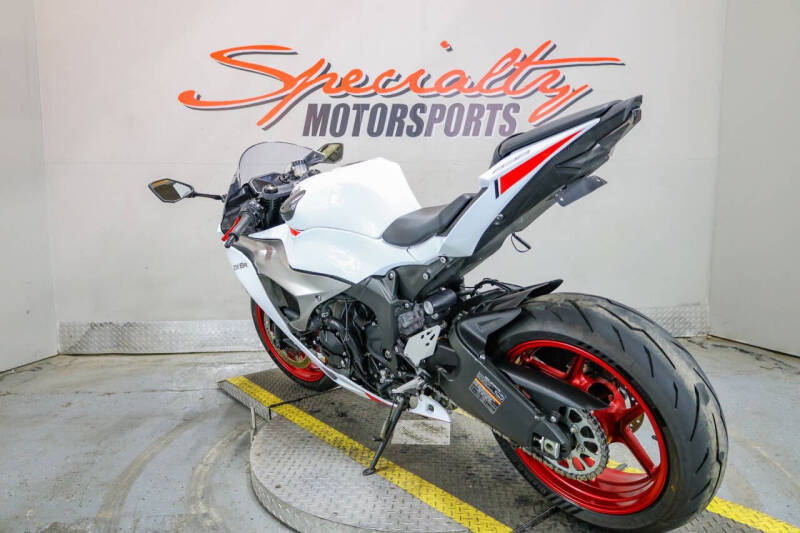 2024 Kawasaki Ninja ZX-6R