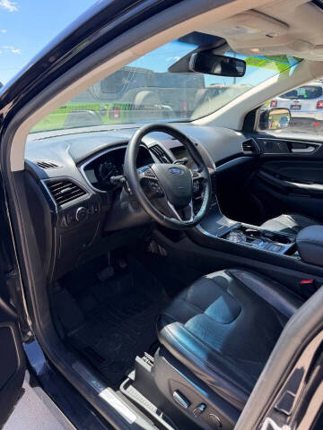 2019 Ford Edge Titanium