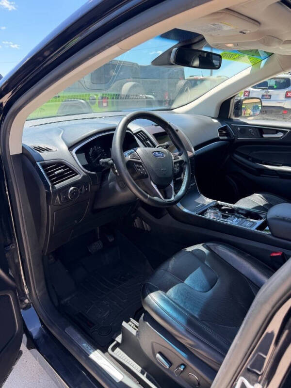 2019 Ford Edge Titanium
