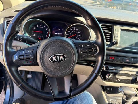 2017 Kia Sedona LX