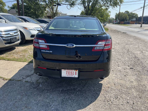 2018 Ford Taurus SE