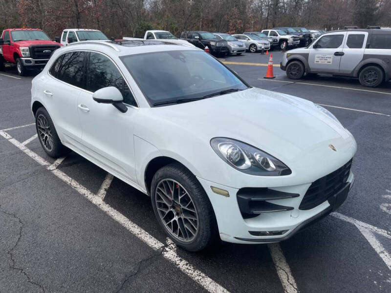 2016 Porsche Macan Turbo