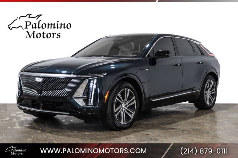 2025 Cadillac LYRIQ Luxury 2