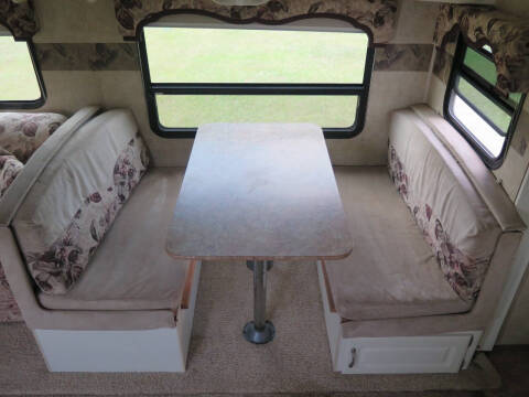 2006 Dutchmen RV Adirondack