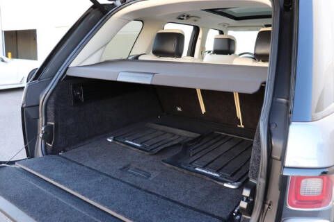 2020 Land Rover Range Rover P525 HSE