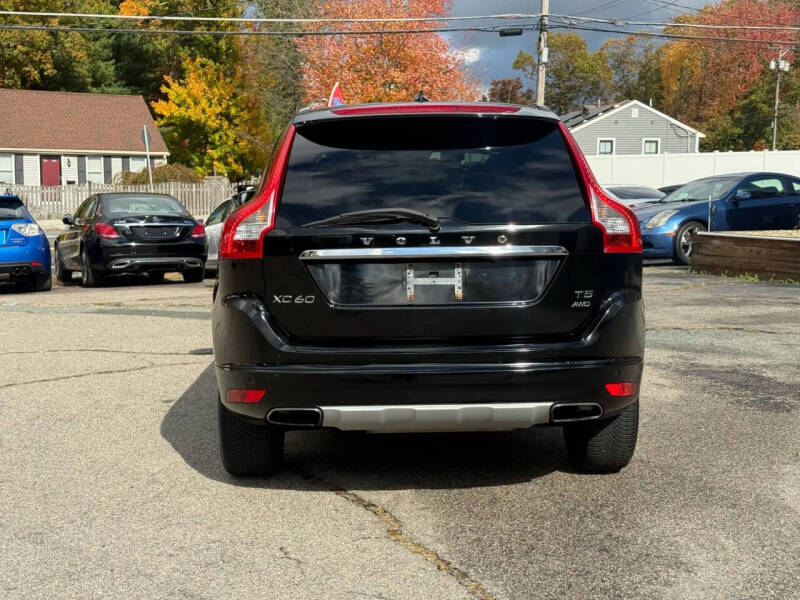 2016 Volvo XC60 T5 Platinum