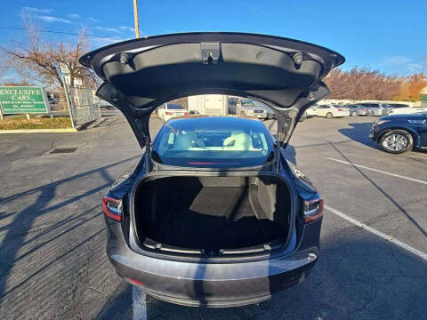 2023 Tesla Model 3 Performance