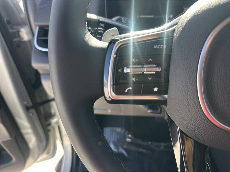 2025 Kia Carnival Hybrid EX