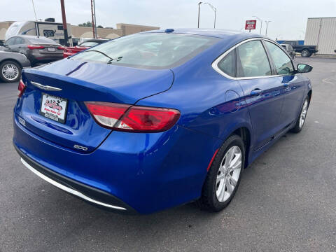 2015 Chrysler 200 Limited