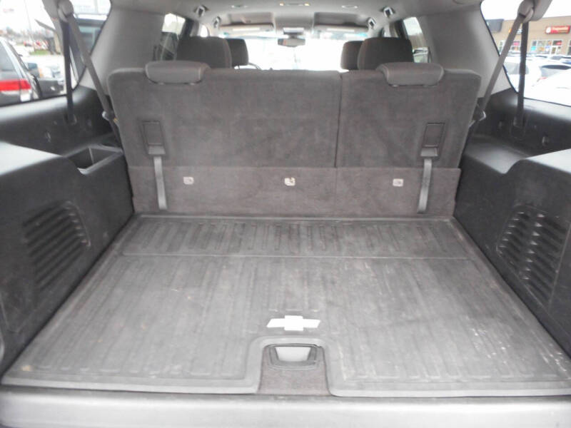 2016 Chevrolet Suburban LS