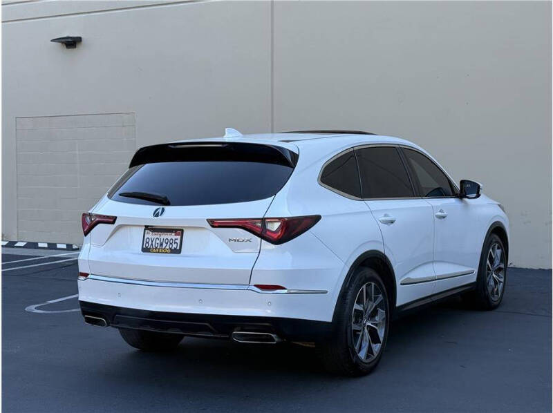 2022 Acura MDX w/Tech