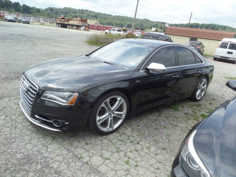 2013 Audi S8 Base's photo