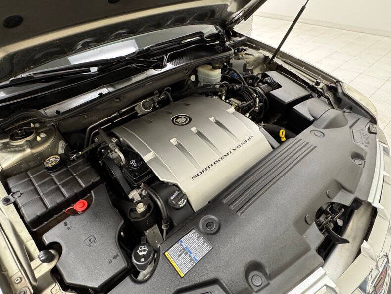 2010 Cadillac DTS Luxury Collection