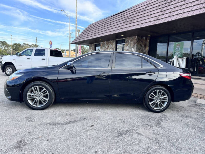 2017 Toyota Camry SE