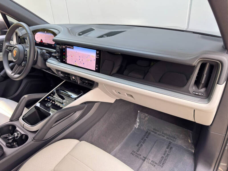 2025 Porsche Cayenne