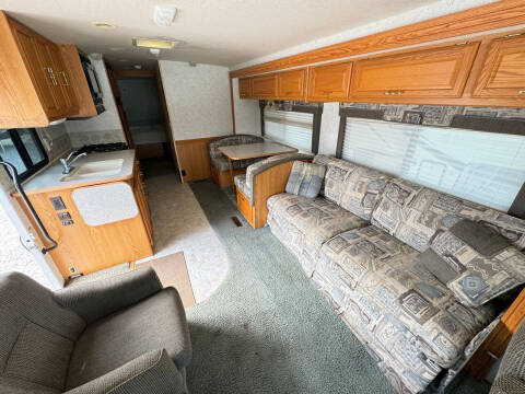 2004 Winnebago Sightseer 35N