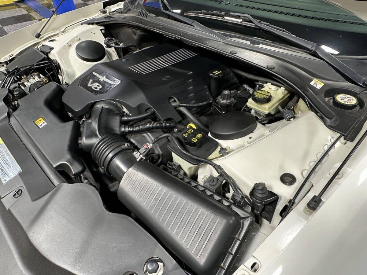 2003 Ford Thunderbird 26