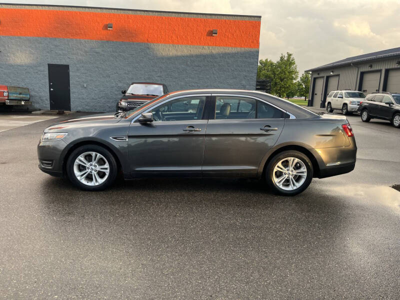 2016 Ford Taurus SEL