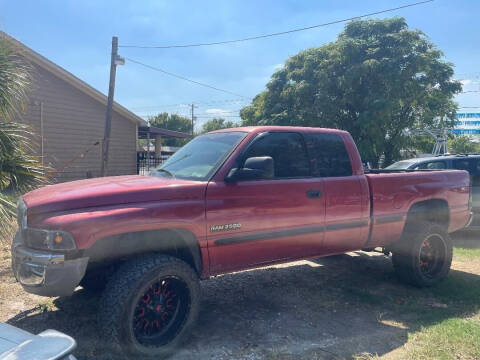 1999 Dodge Ram 2500 for sale at THOM'S MOTORS in Houston TX