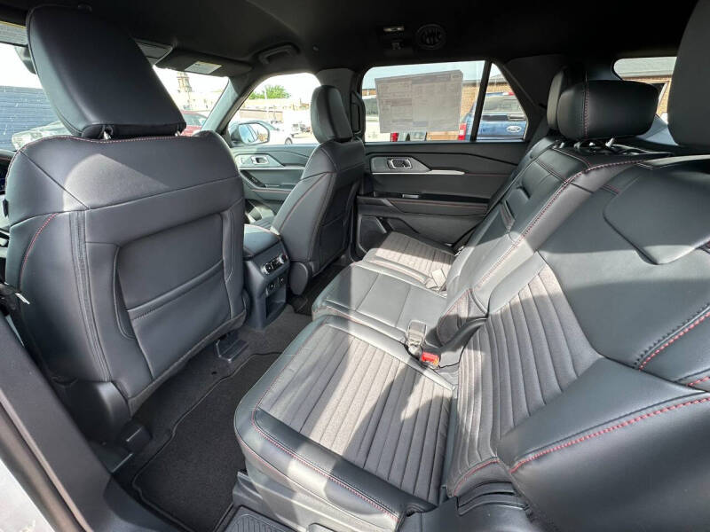 2026 Ford Explorer ST-Line