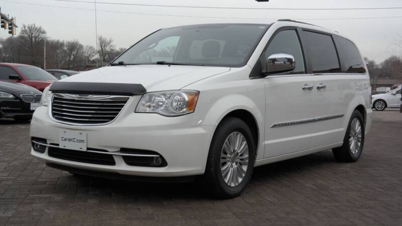 2012 Chrysler Town and Country for sale at Cars-KC LLC in Overland Park KS