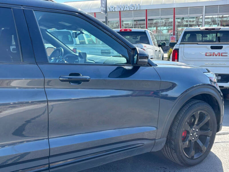 2022 Ford Explorer ST
