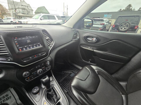 2021 Jeep Cherokee Altitude